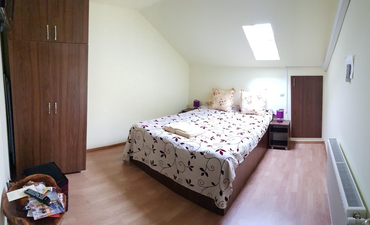 Ferienwohnung Floare De Colt Hermannstadt Exterior foto