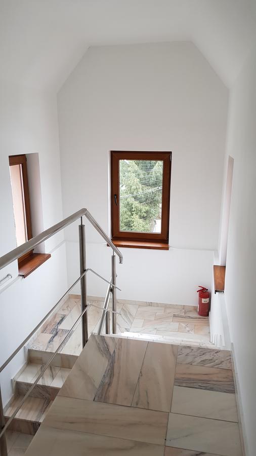 Ferienwohnung Floare De Colt Hermannstadt Exterior foto