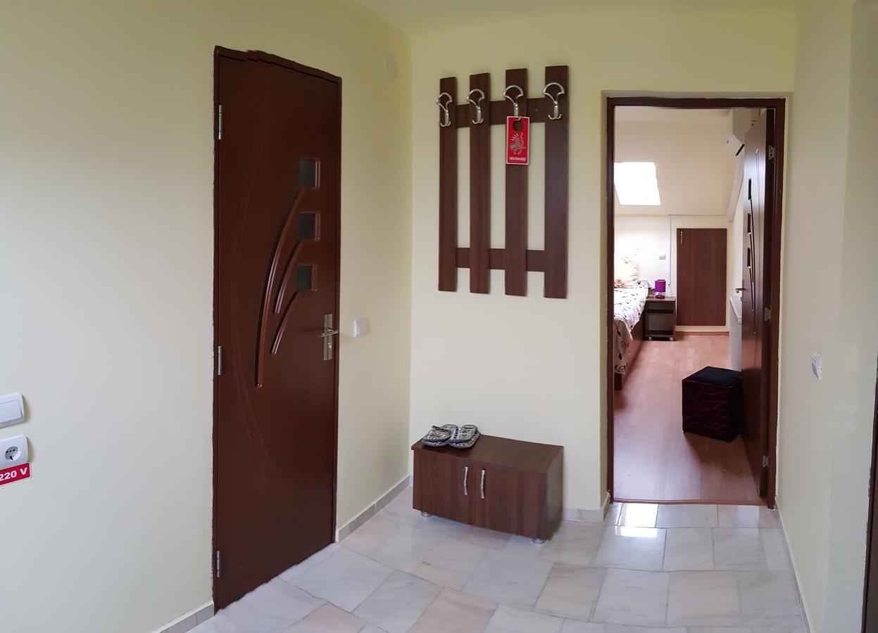 Ferienwohnung Floare De Colt Hermannstadt Exterior foto