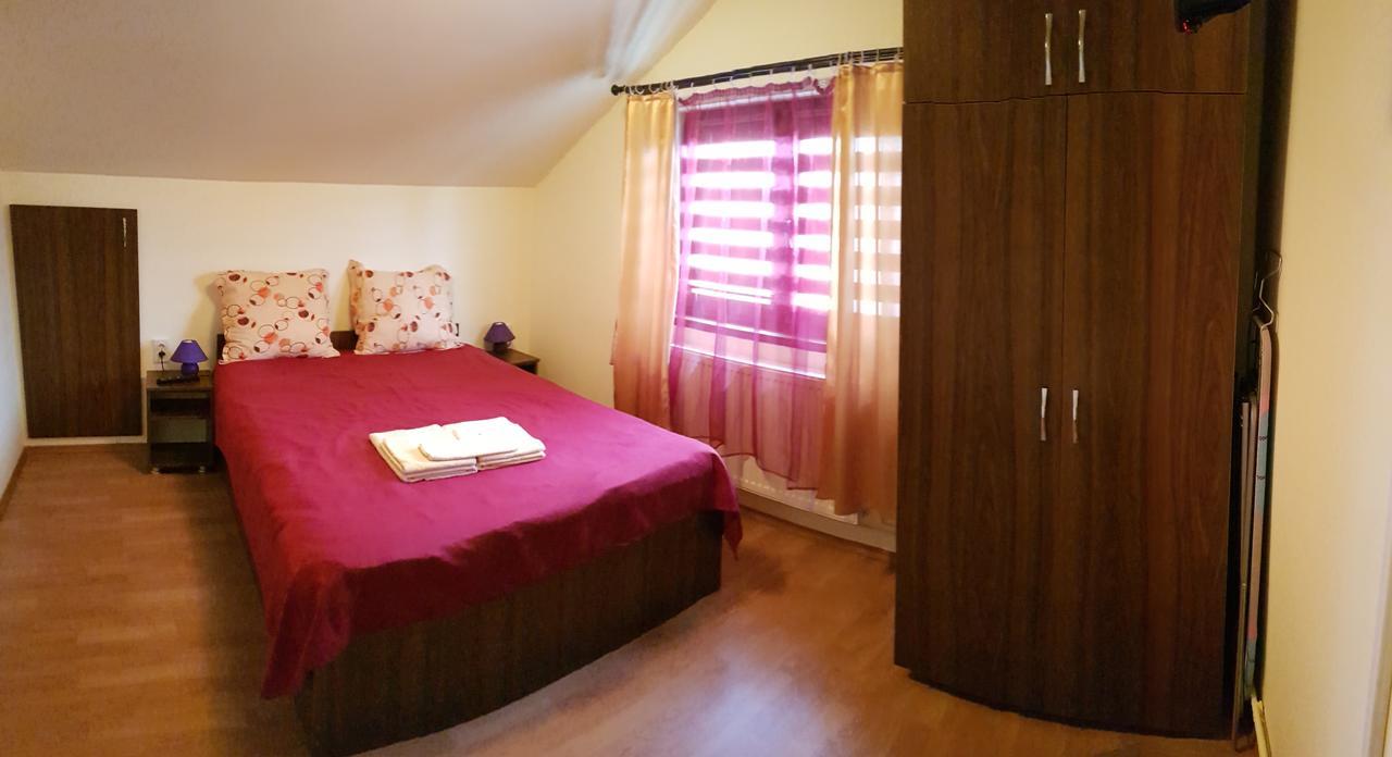 Ferienwohnung Floare De Colt Hermannstadt Exterior foto